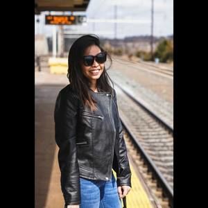 Meet your Posher, Shey